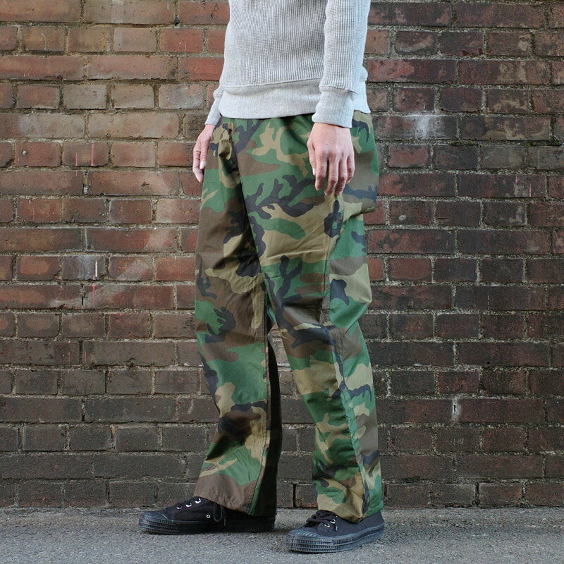 イタリア軍 ウォータープルーフ レインパンツ ウッドランド デッドストック PP331NN 防水 透湿 防風 レインウェア 雨具 ズボン 男性 メンズ 実物ミリタリー 軍物 軍モノ 軍パン イタリアンウッドランド 迷彩柄 カモフラージュ