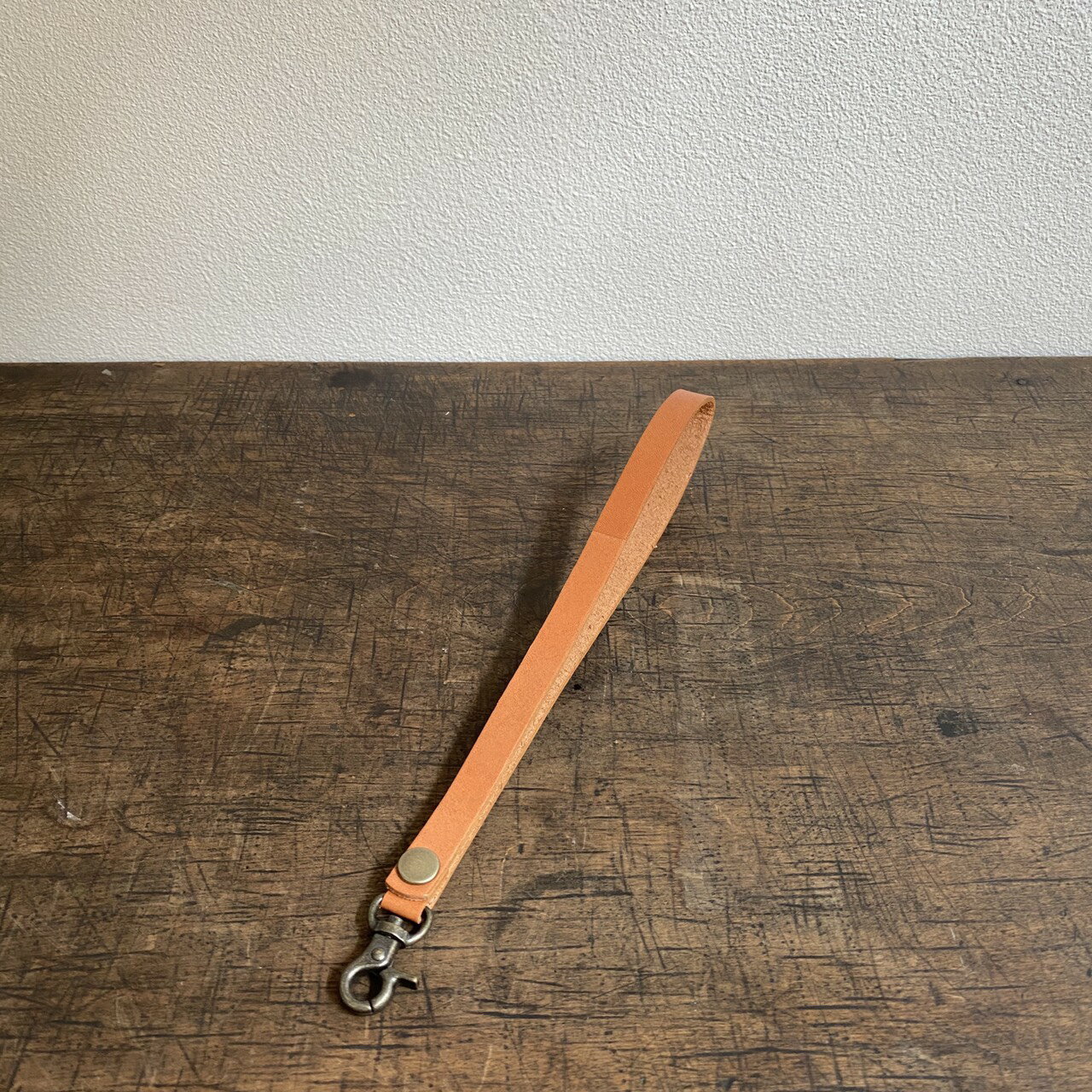 栃木レザー ハンドストラップ