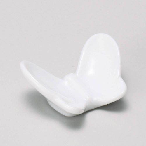 白磁蝶箸置き 日本製 美濃焼 和食器 箸置き 箸おき はし置き はしおき カトラリーレスト