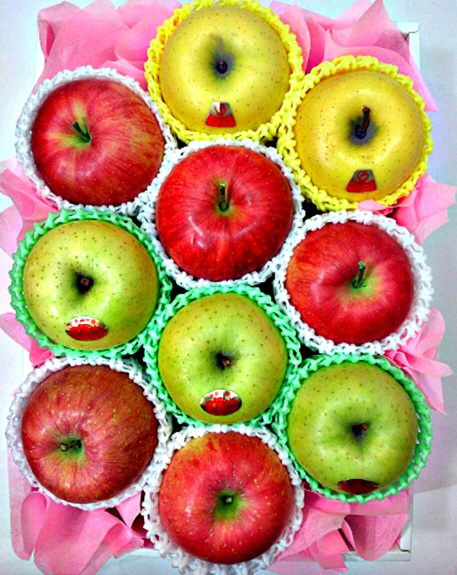 果物と言えばやっぱりリンゴ！もらって嬉しい季節の美味しいリンゴを色々沢山いただけます！【リンゴ詰め合わせ】［お中元、ギフト、贈答、お見舞い、お供え、お祝い、手土産、誕生日、出産、プレゼントなどに］