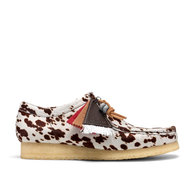 Clarks AW26 M Wallabee Brown Cow Print…