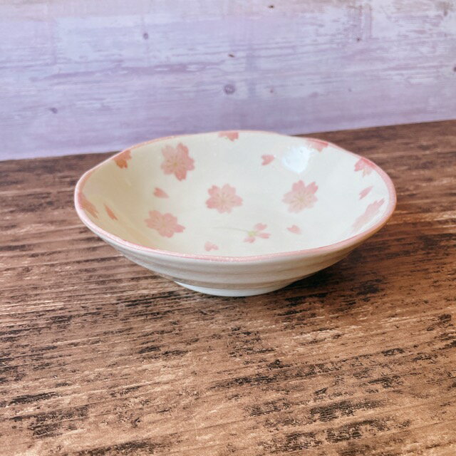 楽天市場】桜柄(テイスト(食器)和風・サイズ(皿・鉢)小 楽天市場】桜柄(テイスト(食器)和風・サイズ(皿・鉢)小
