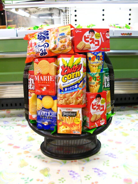 お菓子かご おかしかご お菓子もりかご御供え 法事 ご霊前 法要 お葬式 通夜【楽ギフ_包装選択】【楽ギフ_のし宛書】【楽ギフ_メッセ入力】水果 fruit送料無料 あす楽