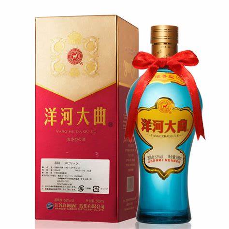 名称：巨林　洋河大曲（ヤンハーダイキョク） 内容量：500ml 原産国：中国 分類:リキュール 度数:38度 製造者：巨林ジャパン 洋河大曲酒の歴史は古く、1300年以上前の隋や唐の時代にまで遡ります。 明と清の時代には、皇室への献上物とも...