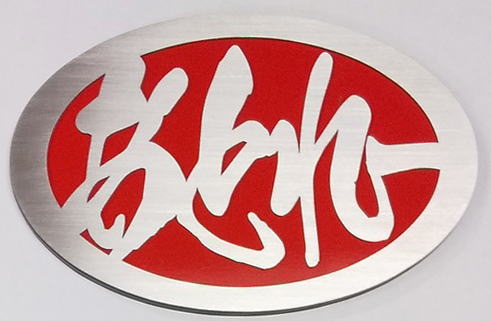 ダイハツアトレーエンブレム楕円形 赤