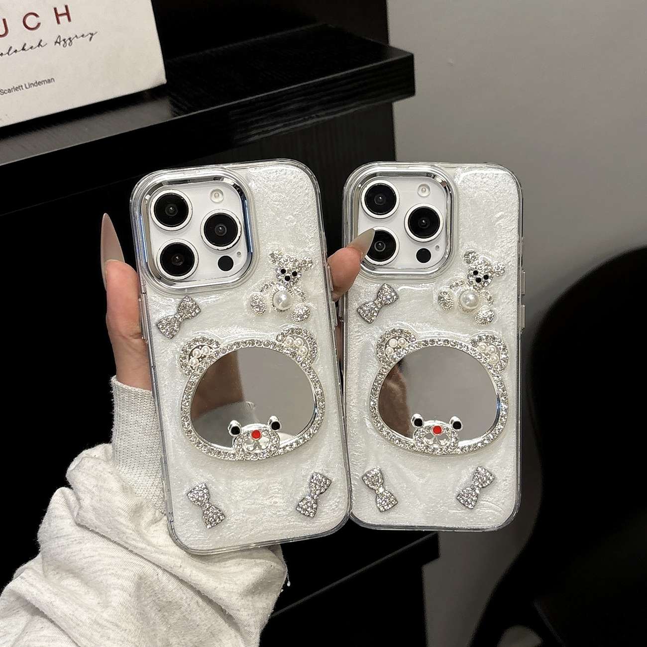 Rakuten - 【180円割引】iPhoneケース iPhoneシリーズ 全機種対応 スマホケース カメラ保護 携帯電話 ケース iPhone17 16 韓国 おしゃれ 薄型 大人かわいい 大人可愛い レディース シンプル ファッション INS プレゼント ギフト 若者 落下防止 熊 鏡付き 真珠 リボン