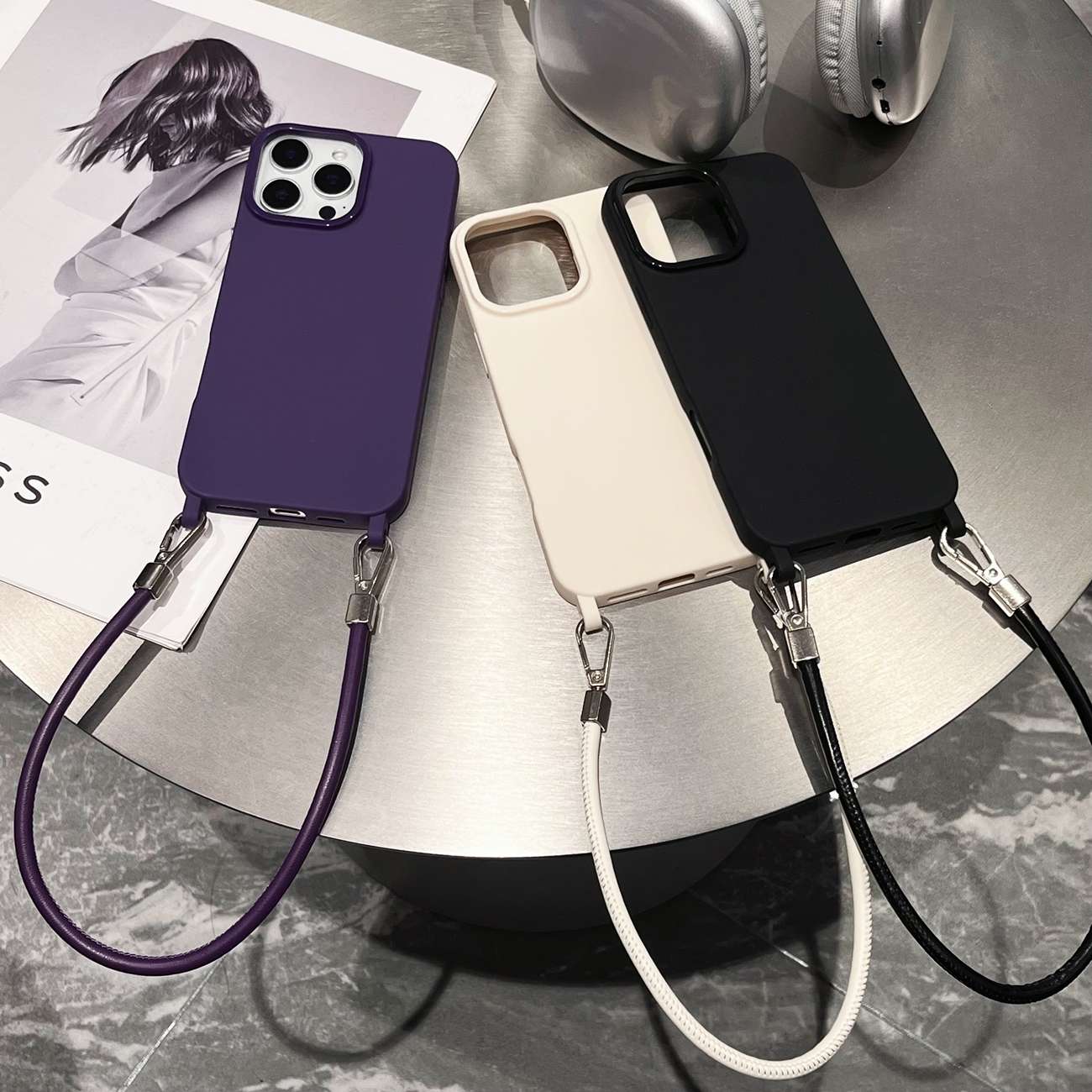 Rakuten - 【180円割引】iPhoneケース iPhoneシリーズ 全機種対応 スマホケース カメラ保護 携帯電話 ケース iPhone17 16 かわいい 韓国 おしゃれ 薄型 大人かわいい 大人可愛い レディース シンプル ファッション INS プレゼント ギフト 若者 落下防止 レザー 手綱付き