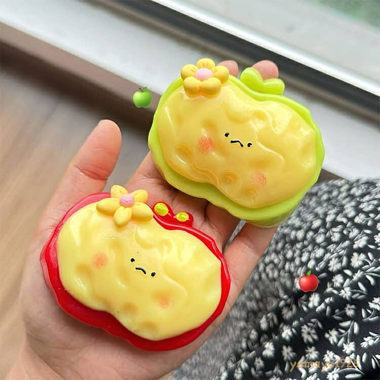 【楽天スーパーSALE】プッシュ ストレス解消グッズ 3個セット 3個セット スクイーズ 弾力 縁日 プッシュポップ ストレス解消 リンゴ ポップ もちもち 低反発 癒し 手の平サイズ リンゴスクイーズ 可愛い ぷにぷに 景品 子供 子供会 ストレス解消グッズ お祭り 夏祭 yamayo1925-10005645 ヤマヨ山本商店楽天市場店 サンプル画像3