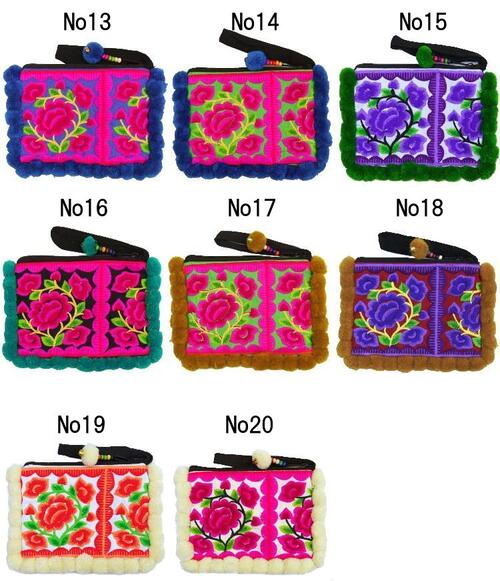 【メール便可】Sサイズ　可愛いボンボンが沢山ついた　長方形　ポーチ　モン族　豪華なフラワー刺繍