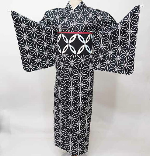 二部式 浴衣 単品 女性用 着付け不要 簡単に着られる セパレート フリーサイズ 綿100% 黒色 お祭り 花火大会 新品(株)安田屋 NO42281 二部式 浴衣 単品 女性用 着付け不要 簡単に着られる セパレート フリーサイズ 綿100% 黒色 お祭り 花火大会 新品(株)安田屋 NO42281
