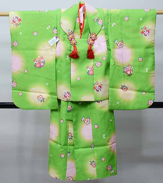 七五三 三歳 女児 被布コート 着物 長襦袢 3点セット 黄緑色 祝着 刺繍入りの半衿 伊達衿縫い付け済 お仕立て無料 新品(株)安田屋 NO41211