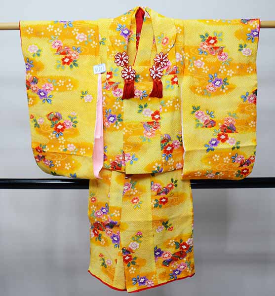 七五三 三歳 女児 被布コート 着物 長襦袢 3点セット 黄色 祝着 刺繍入りの半衿 伊達衿縫い付け済 お仕立て無料 新品(株)安田屋 NO41217