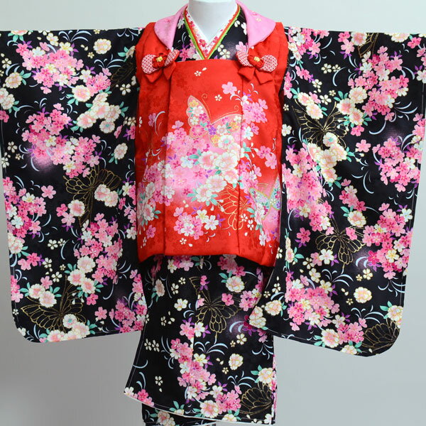 七五三被布着物祝着フルセット 黒色×赤色 3歳 3才 三歳 三才 女児 女の子 半衿ファー付 かかと止めゴム..