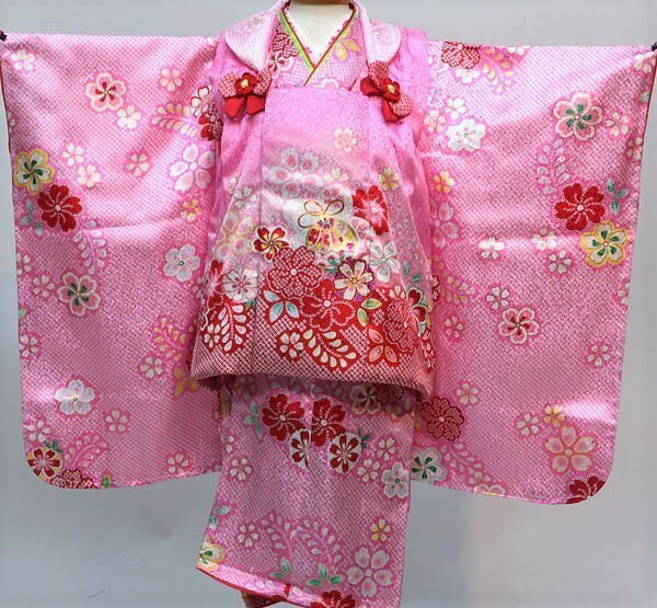 七五三 三歳 女児 正絹 被布着物フルセット 半衿ファー付き kawaiina ピンク 3歳 3才 三才 女の子 お仕立て無料 新品(株)安田屋 NO30285