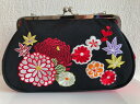和装バッグ がま口バッグ 桂由美 yumiyumi まり菊 刺繍 黒地 新品(株)安田屋 NO32440 j750744744