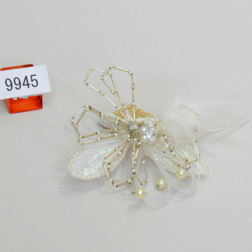 髪飾り 美しい 大きな 花 ビーズ 新品 (株)安田屋 NO9945 髪飾り 美しい 大きな 花 ビーズ 新品 (株)安田屋 NO9945