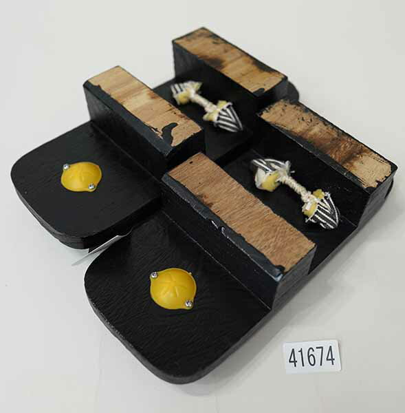 下駄 黒塗り 桐下駄 二本歯 男性用 フリーサイズ 適合足サイズ25.5～26.5cm 縞 茶色 着物 浴衣 新品（株）安田屋 NO41674