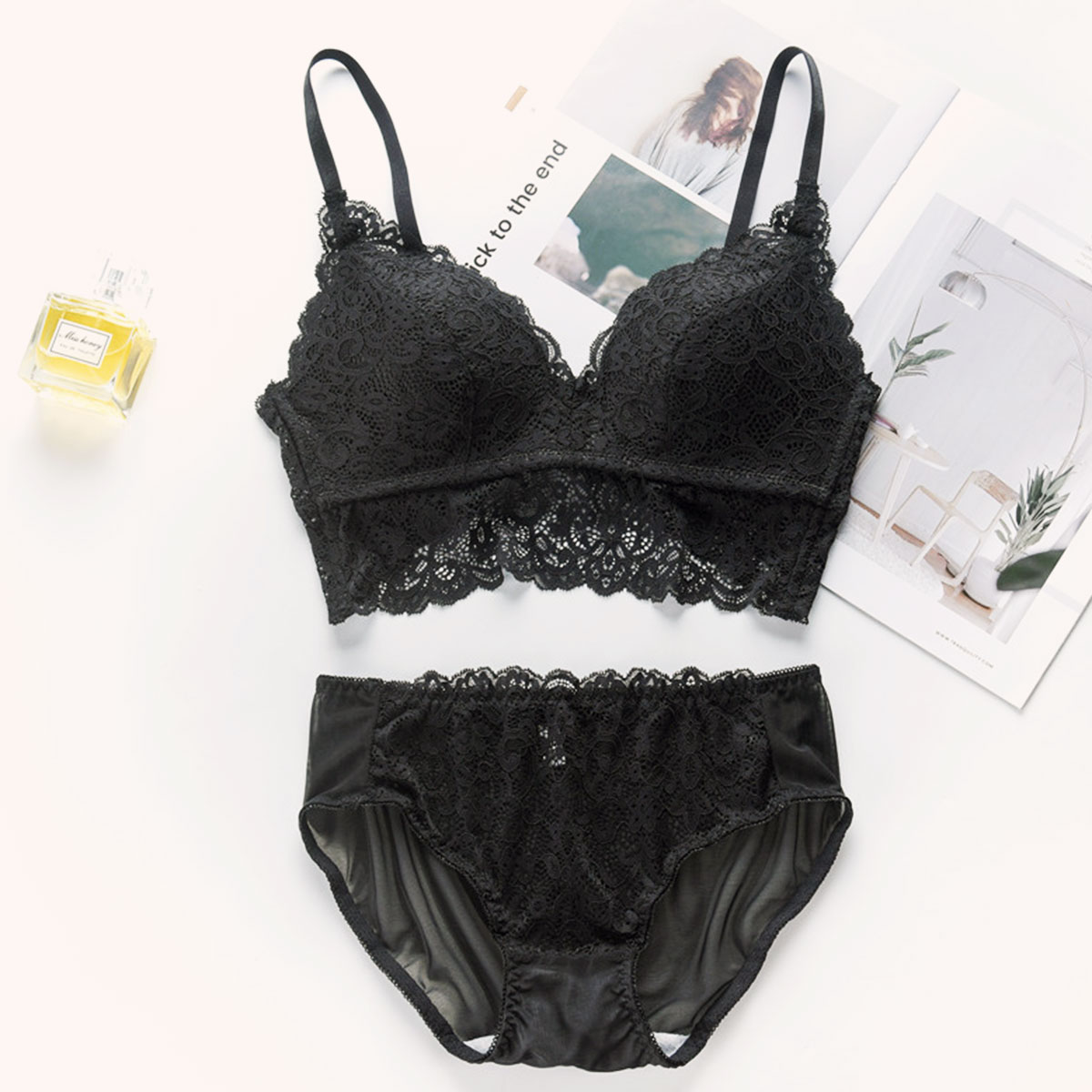 ナイトブラ ＼15日限定・30％OFFクーポン配布中／ 育乳ナイトブラ ブラジャー 育乳 ノンワイヤーブラ 脇高 昼夜兼用 下着 スポーツブラ スポブラ 無地 痛くない 30代 40代 プレミーナ 『ノンワイヤーカップ付きビスチェ』 送料無料 上下 セットアップ