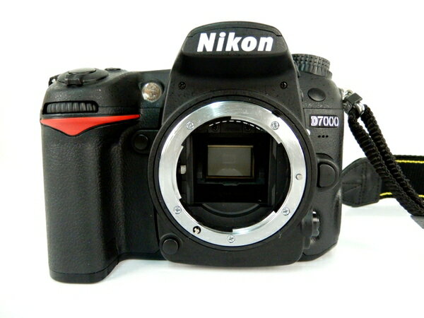 【中古】 Nikon ニコン D7000 デジタル 一眼レフ カメラ ボディ Y2642945