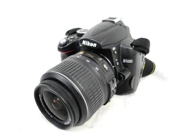 【中古】 Nikon D5000 ダブル ズーム キット D5000 カメラ デジタル一眼レフ M2623258