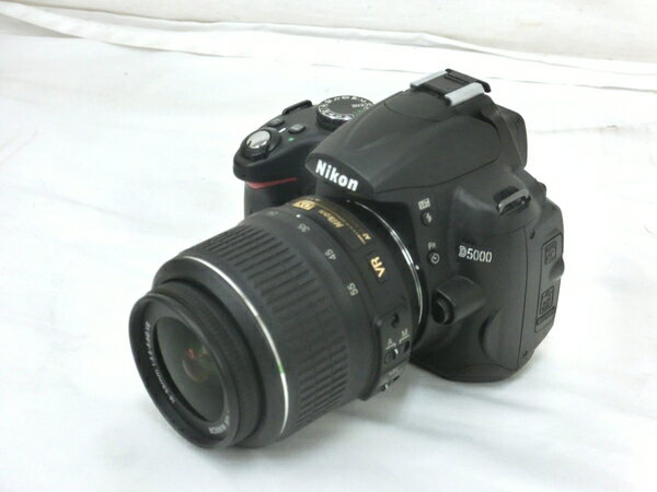 【中古】Nikon D5000 デジタル一眼レフカメラ AF-S DX 18-55mm 3.5-5.6 G VR レンズキット 中古 M5087356