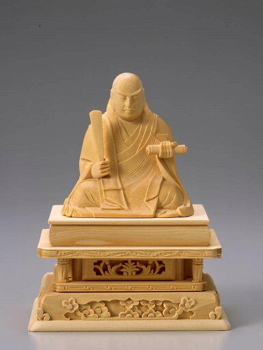 檜製 日蓮上人像 身丈2.5寸(7.5cm) 檜製 日蓮上人像 身丈2.5寸(7.5cm)