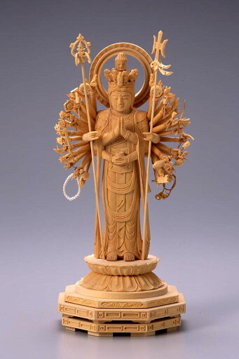 檜製 十一面千手観音立像 輪光背 身丈6.0寸(18cm) 檜製 十一面千手観音立像 輪光背 身丈6.0寸(18cm)