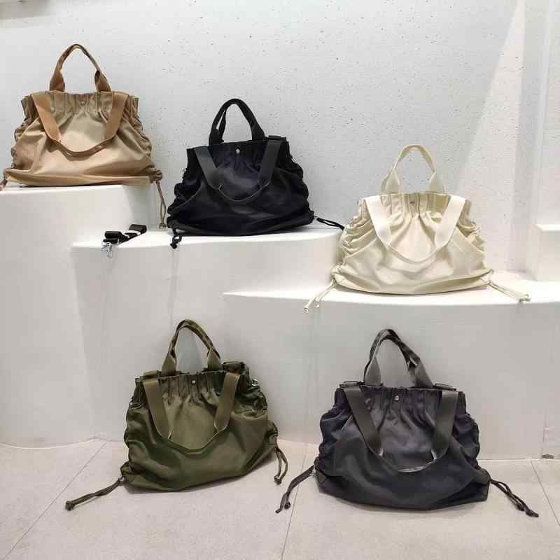 Other - トートバッグ レディース 大容量 斜め掛け 2way ナイロン オックスフォード 撥水加工 通勤通学 旅行用 マザーズバッグ プリーツ加工 ファスナー付き 軽量 A4対応 肩掛け 多機能 カバン