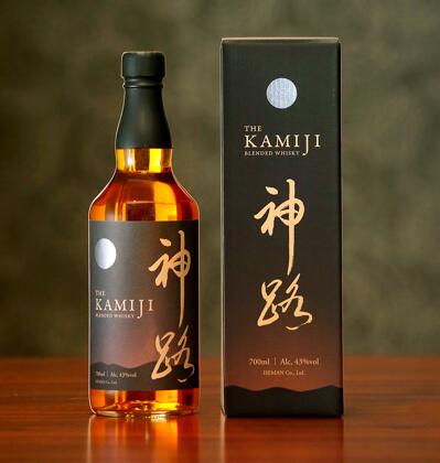 数量限定 伊勢萬 ウイスキー 神路 化粧箱入り KAMIJI 43° 700ml 伊勢志摩 クラフトウイスキー 送料無料 お歳暮 プレゼント 冬 ギフト