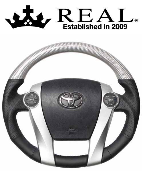 REAL STEERING プレミアムシリーズ トヨタ アクア NHP10用 カラー：シルバーカーボン (30-BST-SLC)【ハンドル】【自動車パーツ】レアル ステアリング