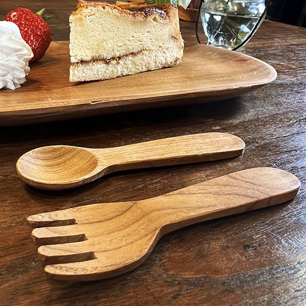 ★レビューで特典★アジアン バリ 雑貨 ♪無垢 チーク材 アイスクリーム スプーンとフォークのSET（10.5cm）♪ インテリア おしゃれ エスニック キッチン雑貨 カトラリー 食器 セット