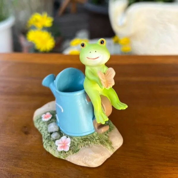 じょうろ乗り蝶とカエルくん♪ 置き物 オブジェ 玄関 リビング トイレ 寝室 インテリア おしゃれ ナチュラル カフェ リゾート ホテルライク トライバル [2]