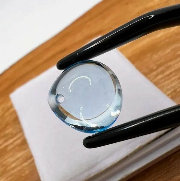 スカイブルートパーズ 12mm カボション ドロップ W77880439♪ 天然石 ルース 宝石 ジェム 裸石 パワーストーン アクセサリーパーツ