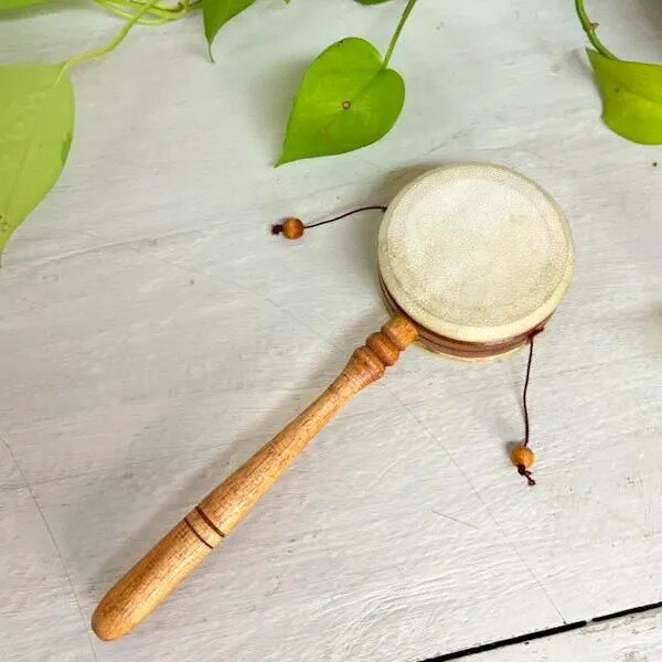 Rakuten - アジアン楽器 でんでん太鼓♪ 置き物 オブジェ 木製 和室 ジャパンディ アジアン インテリア おしゃれ ナチュラル カフェ リゾート ホテルライク トライバル
