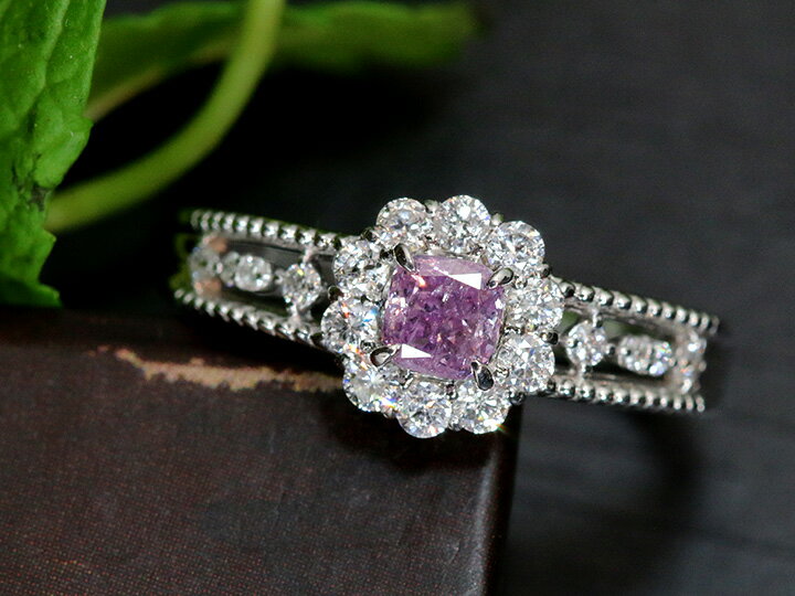 パープルカラーダイヤモンド FANCY INTENSE PINKISH PURPLE 0.267ct 大粒で上品な彩り 豪華ダイヤ取り巻き PT900プラチナリング/指輪 1点もの/Ycollectionワイコレクション/送料無料