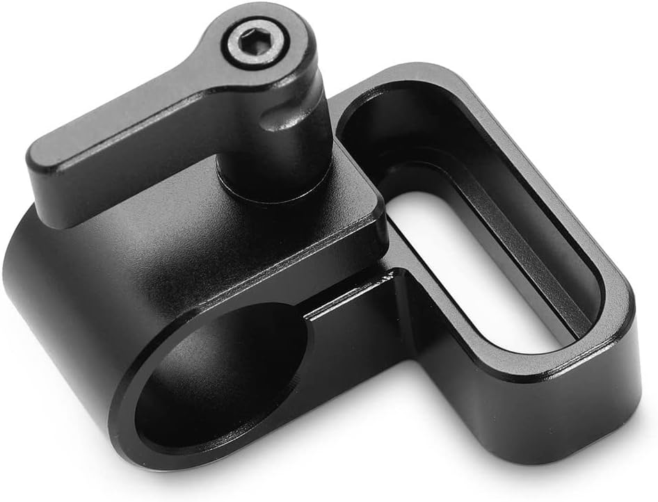 特徴1/4インチネジ穴を備えたカメラに15mm径ロッドを取り付けられるように設計されています。2本の1/4インチネジを使いカメラケージやプレートなど固定し、クランプには15mm径ロッドを簡単に取り付けられます。●同梱物：1xクランプ-1493、1x hexスパナ、2x 1/4''ネジ