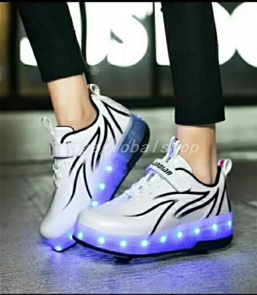 ローラーシューズ ローラースケート 光る キラキラ キッズ 充電 大人 子供 メンズ 靴 女の子 スニーカ..