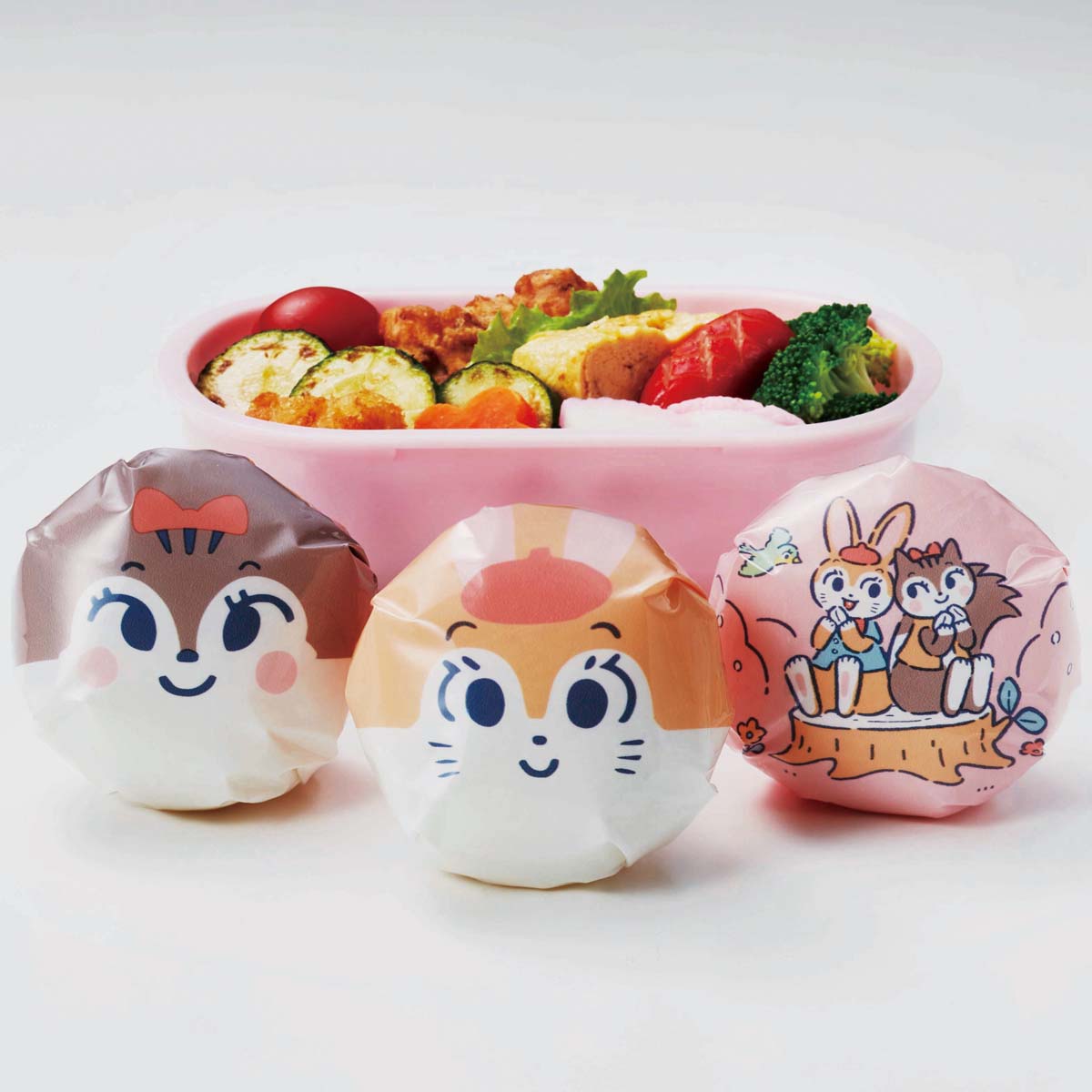 樂天商城 - クピラムフレンズ おにぎりラップ おにぎり フィルム おにぎりシート おむすび 袋 おむすびシート キャラ弁 デコ弁 キャラクター クッピーラムネ カクダイ製菓 クッピー ラム ピッピ 保育園 幼稚園 子ども キッズ お弁当 遠足 運動会 [M便 1/8] [11016]