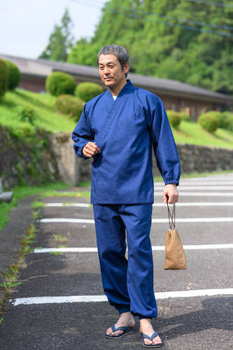 【ポイント10倍　～9/22まで】【メーカー直販】蜂巣織 作務衣 メンズ キングサイズ 綿100％ 大きいサイズ 春夏用 涼しい 部屋着 普段着 和服 ギフト対応 父の日 敬老の日 プレゼント はちすおり 【希楽者】【BLUEMATE】