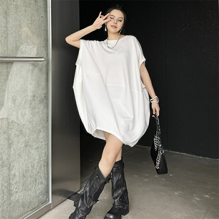 Tシャツ ワンピース カットソー 涼しい トップス レディース ロング ティーシャツ オーバーサイズ ビック チュニック ドルマン コクーン 体型カバー 半袖 無地 大きいサイズ ゆったり カジュアル ビッグシルエット ドロップショルダー お尻が隠れる 白 ブラック 春 夏