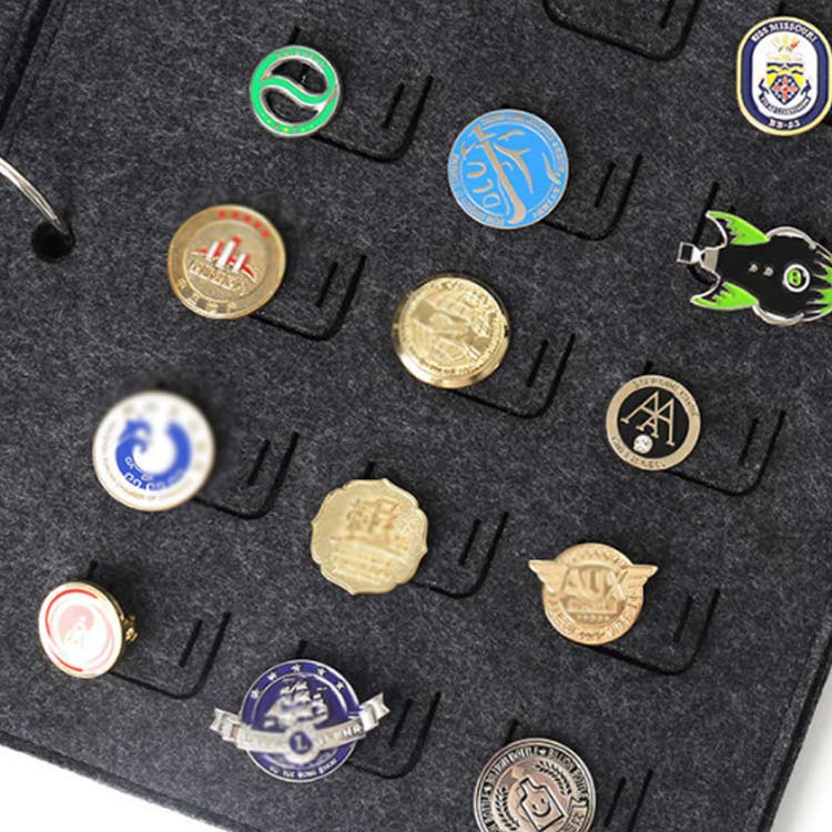 収納ファイル 最大 72枚入り フェルト ファイル ピンバッジ コレクションブック 缶...
