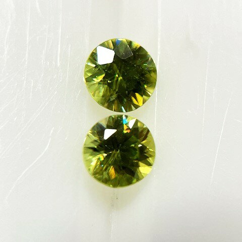 スフェーン ラウンドカット 2個セット 2個合計 0.50ct ルース スフェーン ラウンドカット 2個セット 2個合計 0.50ct ルース