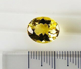 gem-ichinoseのイエローベリル　オーバルカット4.42ct　ルース｜アングル2