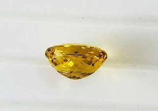 gem-ichinoseのイエローベリル　オーバルカット4.42ct　ルース｜アングル3