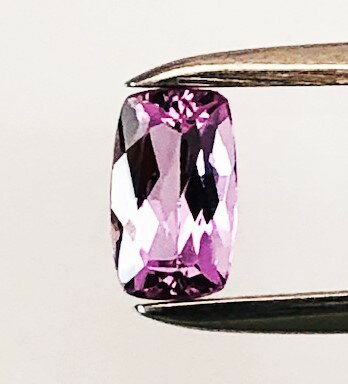 ピンクトパーズ　クッションカット　0.93ct　ルース