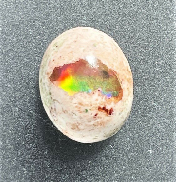 母岩オパール　4.31ct 　ルース