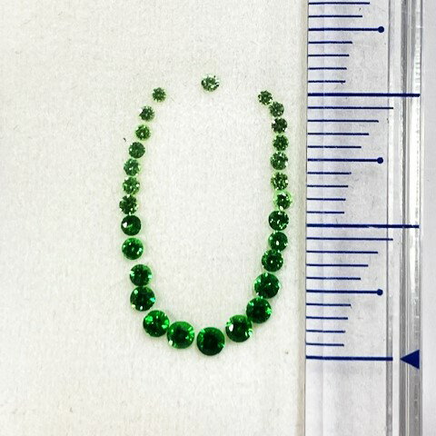 スペサタイトガーネット　ペアシェイプ　0.53ct 3