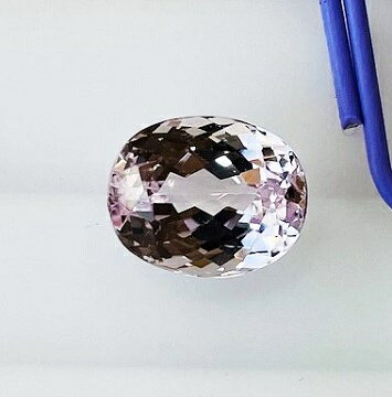 クンツァイト オーバル 3.85ct ルース