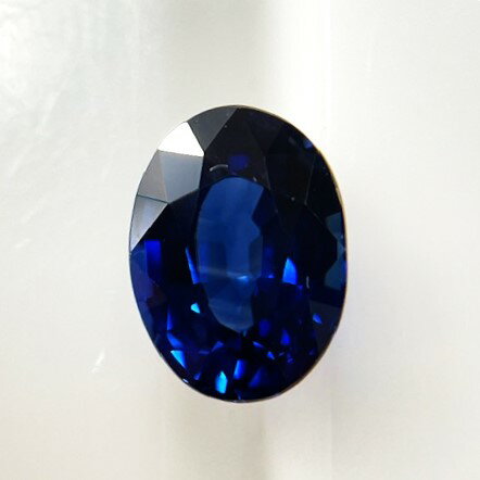 サファイア オーバル 1.035ct ロイヤルブルーAIGS 鑑別書付き ルース