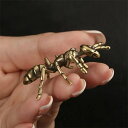 アクセサリー 置物 真鍮 純銅 インテリア 飾り ギフト キーホルダー 飾る ハンドメイド 手作り真鍮製アリの置物コレクション - ヴィンテージスタイルの装飾テ...